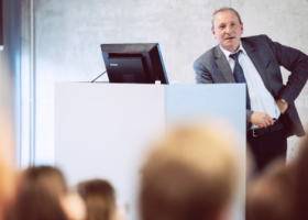Įrašo "VU išskirtinis profesorius A. Dubietis: lietuvių tyrimai buvo reikšmingi skiriant Nobelio fizikos premiją" reprezentacinis paveikslėlis Įrašo "VU išskirtinis profesorius A. Dubietis: lietuvių tyrimai buvo reikšmingi skiriant Nobelio fizikos premiją" reprezentacinis paveikslėlis