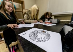 Įrašo "Kaunas siūlo alternatyvą: vietoj slampinėjimo gatvėmis – visiems atvira jaunimo erdvė" reprezentacinis paveikslėlis Įrašo "Kaunas siūlo alternatyvą: vietoj slampinėjimo gatvėmis – visiems atvira jaunimo erdvė" reprezentacinis paveikslėlis