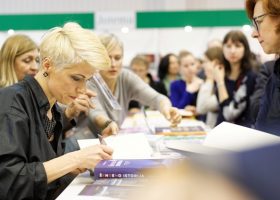 Įrašo "Rašymas balsu arba apie ką rašytojai svajoja susilaužę ranką?" reprezentacinis paveikslėlis Įrašo "Rašymas balsu arba apie ką rašytojai svajoja susilaužę ranką?" reprezentacinis paveikslėlis