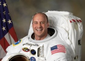 Įrašo "Dr. Garrettas Reismanas, buvęs NASA astronautas, profesorius, vyresnysis kompanijos „SpaceX“ patarėjas pirmą kartą atvyksta į Baltijos šalis" reprezentacinis paveikslėlis