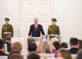 Įrašo "Valstybės apdovanojimai – labiausiai jai atsidavusiems žmonėms" reprezentacinis paveikslėlis Įrašo "Valstybės apdovanojimai – labiausiai jai atsidavusiems žmonėms" reprezentacinis paveikslėlis