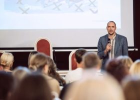 Įrašo "VU politinės komunikacijos ekspertas V. Denisenko: kaip apsisaugoti nuo netikrų naujienų apie koronavirusą" reprezentacinis paveikslėlis Įrašo "VU politinės komunikacijos ekspertas V. Denisenko: kaip apsisaugoti nuo netikrų naujienų apie koronavirusą" reprezentacinis paveikslėlis