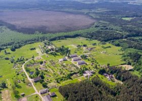 Įrašo "Norvegiškos gyvensenos idėja skinasi kelią atokiame Lietuvos kaime" reprezentacinis paveikslėlis Įrašo "Norvegiškos gyvensenos idėja skinasi kelią atokiame Lietuvos kaime" reprezentacinis paveikslėlis