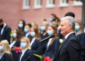 Įrašo "Prezidentas dalyvavo Mokslo ir žinių dienos renginiuose" reprezentacinis paveikslėlis Įrašo "Prezidentas dalyvavo Mokslo ir žinių dienos renginiuose" reprezentacinis paveikslėlis