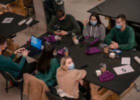 Įrašo "„TechHub“ hakatone Ukrainai – per savaitgalį sukurti sprendimai pabėgėliams" reprezentacinis paveikslėlis Įrašo "„TechHub“ hakatone Ukrainai – per savaitgalį sukurti sprendimai pabėgėliams" reprezentacinis paveikslėlis