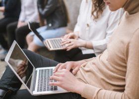 Įrašo "Kaip daugiakalbystė ir internetas pagyvina mūsų bendravimą internetu?" reprezentacinis paveikslėlis Įrašo "Kaip daugiakalbystė ir internetas pagyvina mūsų bendravimą internetu?" reprezentacinis paveikslėlis