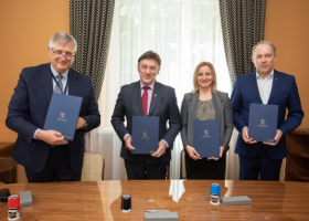Įrašo "Istorinė sutartis: Kauno universitetai jungia jėgas unikaliai bendradarbystei" reprezentacinis paveikslėlis Įrašo "Istorinė sutartis: Kauno universitetai jungia jėgas unikaliai bendradarbystei" reprezentacinis paveikslėlis