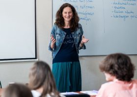 Įrašo "KTU kūrybinio rašymo lektorė Aldona Tüür: labiau nei rašyti, noriu paskatinti skaityti – ypač tai, ką parašome" reprezentacinis paveikslėlis Įrašo "KTU kūrybinio rašymo lektorė Aldona Tüür: labiau nei rašyti, noriu paskatinti skaityti – ypač tai, ką parašome" reprezentacinis paveikslėlis