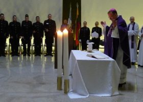 Įrašo "Šv. Mišios Tuskulėnų memorialo koplyčioje-kolumbariume" reprezentacinis paveikslėlis Įrašo "Šv. Mišios Tuskulėnų memorialo koplyčioje-kolumbariume" reprezentacinis paveikslėlis