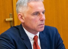 Įrašo "Vyresniojo amžiaus darbuotojų įtraukimas – sidabrinės ekonomikos kontekste" reprezentacinis paveikslėlis Įrašo "Vyresniojo amžiaus darbuotojų įtraukimas – sidabrinės ekonomikos kontekste" reprezentacinis paveikslėlis