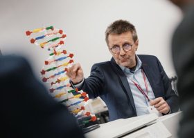 Įrašo "„Nature“ dėmesio centre – VU Gyvybės mokslų centras ir jo mokslininkų pasiekimai" reprezentacinis paveikslėlis