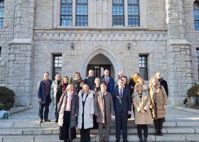 Įrašo "Pietų Korėjoje stažavusi R. Nedzinskaitė-Mačiūnienė: skaitmeniniai vadovėliai su dirbtiniu intelektu" reprezentacinis paveikslėlis
