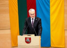 Įrašo "Prezidentas: neužtenka laisvę iškovoti – ją reikia nuolat globoti, palaikyti ir ginti" reprezentacinis paveikslėlis Įrašo "Prezidentas: neužtenka laisvę iškovoti – ją reikia nuolat globoti, palaikyti ir ginti" reprezentacinis paveikslėlis