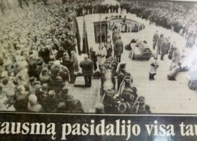 Įrašo "Žuvusiajam Sausio 13-ąją už Lietuvos Laisvę Kauno karo muziejuje vietos neatsirado…" reprezentacinis paveikslėlis Įrašo "Žuvusiajam Sausio 13-ąją už Lietuvos Laisvę Kauno karo muziejuje vietos neatsirado…" reprezentacinis paveikslėlis