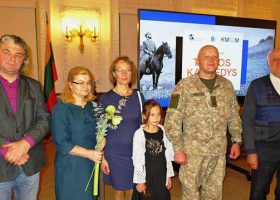 Įrašo "Filmas apie generolą Povilą Plechavičių" reprezentacinis paveikslėlis Įrašo "Filmas apie generolą Povilą Plechavičių" reprezentacinis paveikslėlis