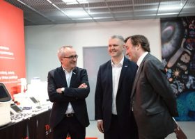 Įrašo "Pusės milijono eurų vertės dovana ateities mokslininkams: VU laboratorijos sulaukė naujausios įrangos" reprezentacinis paveikslėlis