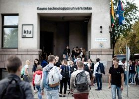 Įrašo "KTU studijų sutartis pasirašė 94 proc. pakviestųjų – auga susidomėjimas inžinerijos bei matematikos mokslais" reprezentacinis paveikslėlis