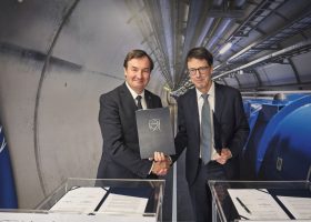 Įrašo "VU ir dar du Lietuvos universitetai prisidės prie CERN inicijuotos Ateities žiedinio greitintuvo galimybių studijos" reprezentacinis paveikslėlis Įrašo "VU ir dar du Lietuvos universitetai prisidės prie CERN inicijuotos Ateities žiedinio greitintuvo galimybių studijos" reprezentacinis paveikslėlis