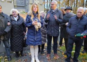 Įrašo "Akcija „Uždek žvakutę savo krašto partizanams“ Kauno senosiose kapinėse" reprezentacinis paveikslėlis