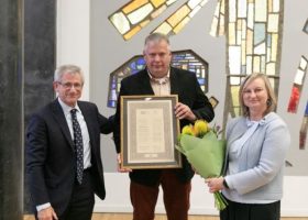 Įrašo "Istorinė duoklė drąsai ir įžvalgai: už Lietuvos ir žydų santykių puoselėjimą pagerbtas Antanas Ulpis" reprezentacinis paveikslėlis