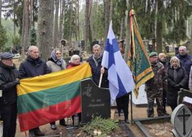 Įrašo "Vyžuonose vyko Suomijos Nepriklausomybės ir Vėliavos dienos paminėjimas" reprezentacinis paveikslėlis Įrašo "Vyžuonose vyko Suomijos Nepriklausomybės ir Vėliavos dienos paminėjimas" reprezentacinis paveikslėlis