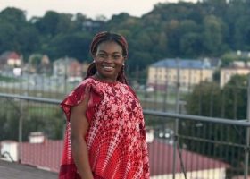 Įrašo "Naujas požiūris į vandens valymą: KTU doktorantė iš Nigerijos kuria sprendimus ateičiai" reprezentacinis paveikslėlis Įrašo "Naujas požiūris į vandens valymą: KTU doktorantė iš Nigerijos kuria sprendimus ateičiai" reprezentacinis paveikslėlis