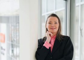 Įrašo "Teisėja ar kaimynas: kam patikėtumėte spręsti savo likimą?" reprezentacinis paveikslėlis Įrašo "Teisėja ar kaimynas: kam patikėtumėte spręsti savo likimą?" reprezentacinis paveikslėlis