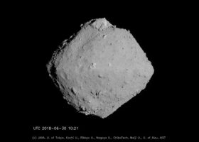 Įrašo "Visos 5 DNR „raidės“ rastos asteroide, skriejančiame pro mūsų Saulės sistemą. Ką jos mums sako apie gyvybės kilmę?" reprezentacinis paveikslėlis Įrašo "Visos 5 DNR „raidės“ rastos asteroide, skriejančiame pro mūsų Saulės sistemą. Ką jos mums sako apie gyvybės kilmę?" reprezentacinis paveikslėlis